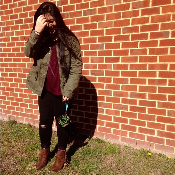 Meet your Posher, Anna - Picture 1 of 1